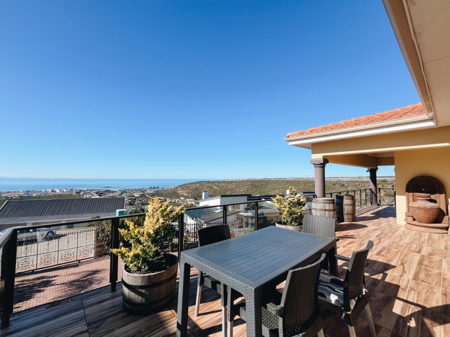 4 Bedroom Property for Sale in Island View Western Cape